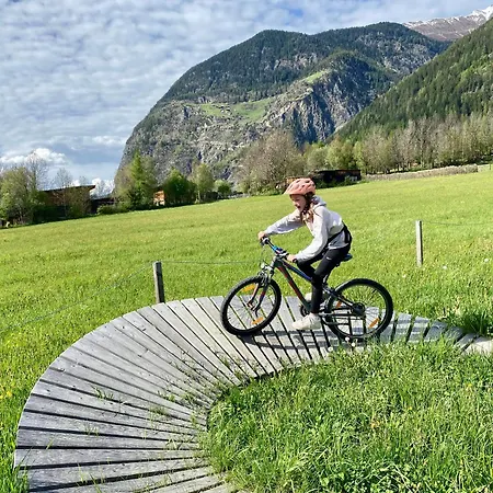 شاليه Tirol Im Oetztal *