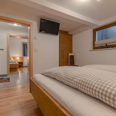 Tirol Im Oetztal Dağ evi Umhausen